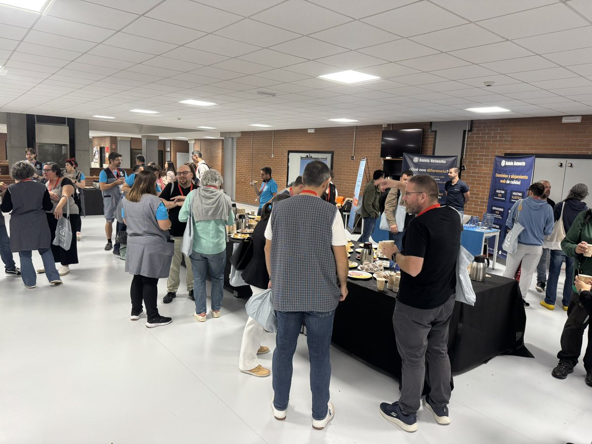 Café con Wapuus para desayunar en #WCGalicia con <a href="/eswordpresscom/">WordPress.com en Español</a>. ¡Arranca @wcgalicia!