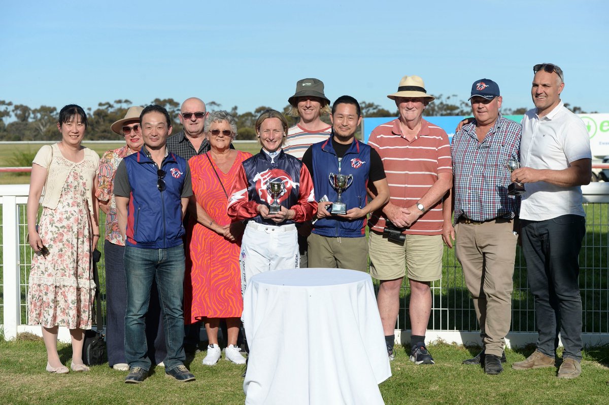 Country Racing tweet media