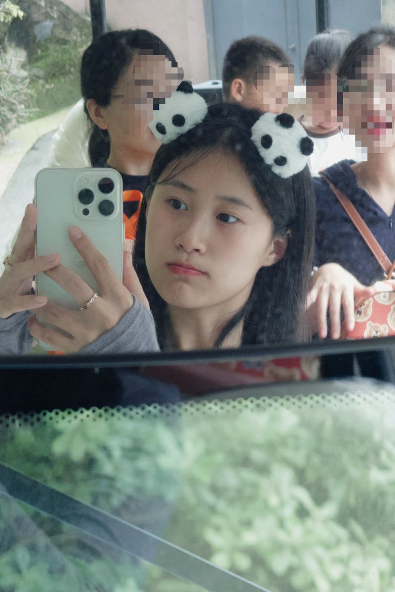 这个正在吃饭的是我，支持的扣1