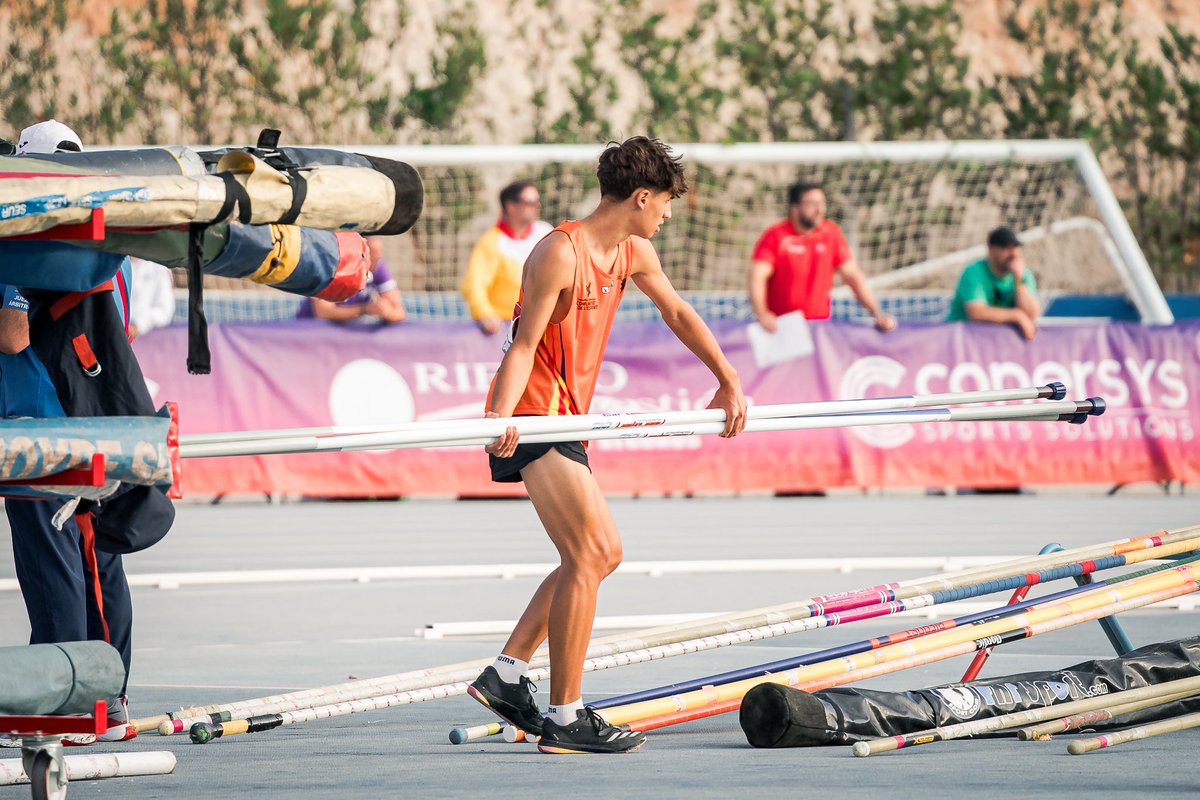 ESTO YA VA!!

🟠 Campeonato de España sub16 por federaciones 

🕙 A partir de las 10
📍 La Nucía

🔢 Resultados rfealive.info/Results/Schedu…