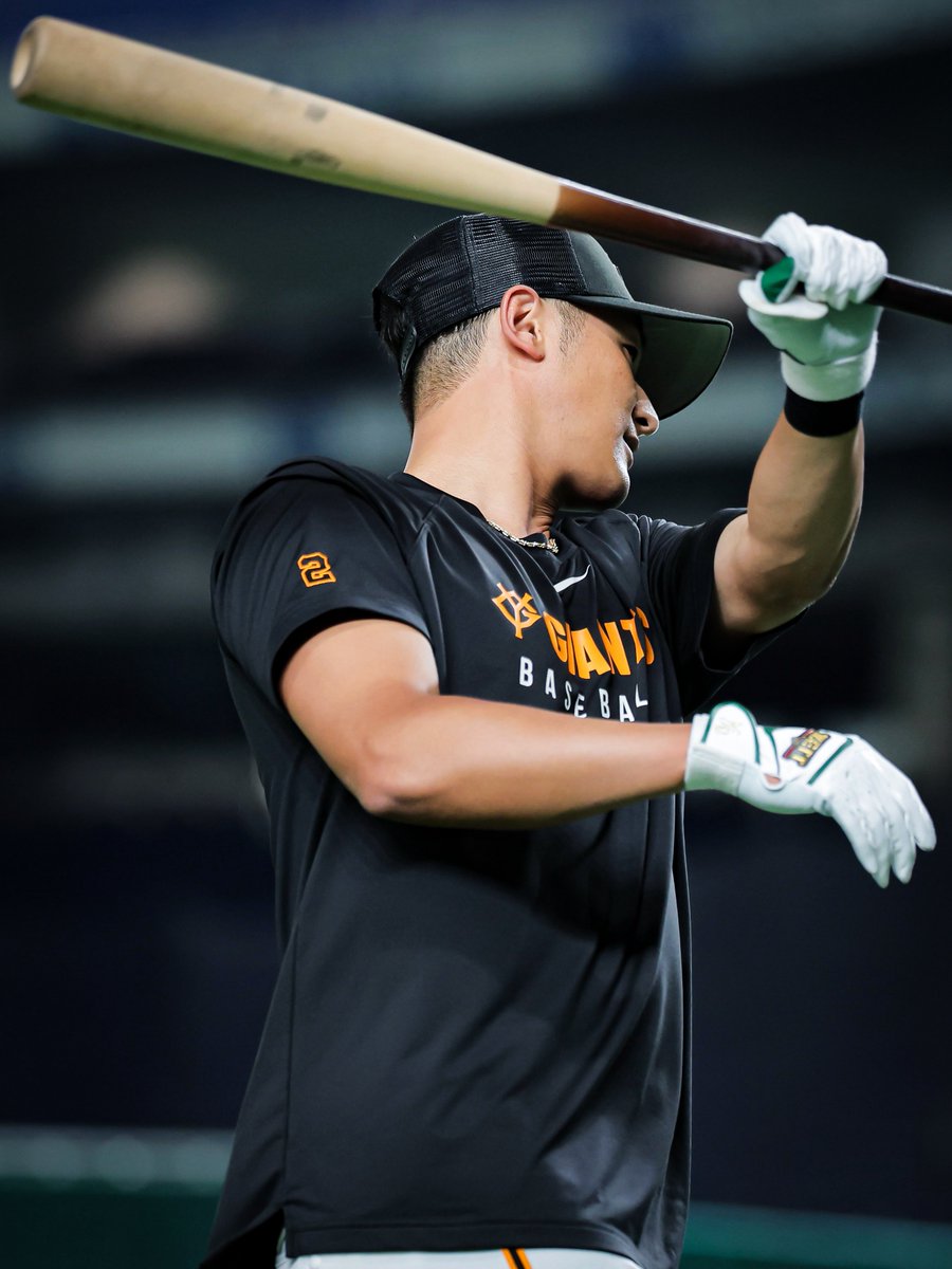 tkphoto1234's tweet image. #巨人 
10/4 #東京ドーム
#吉川尚輝 💪🏻