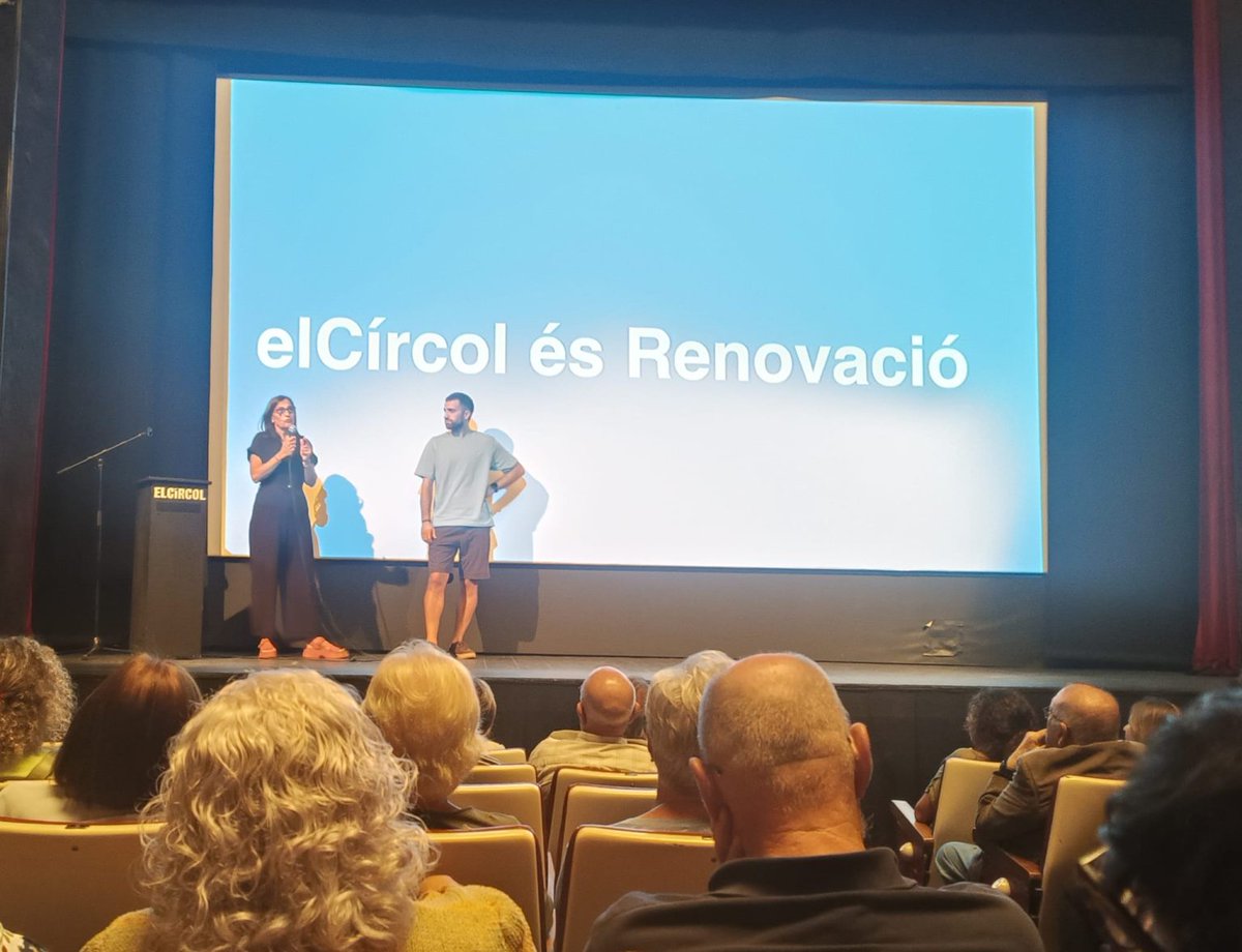 IndependentBDN's tweet photo. El Círcol, cor de la cultura de #Badalona https://t.co/ynzAiEx5Me https://t.co/5EqnM9jiGq