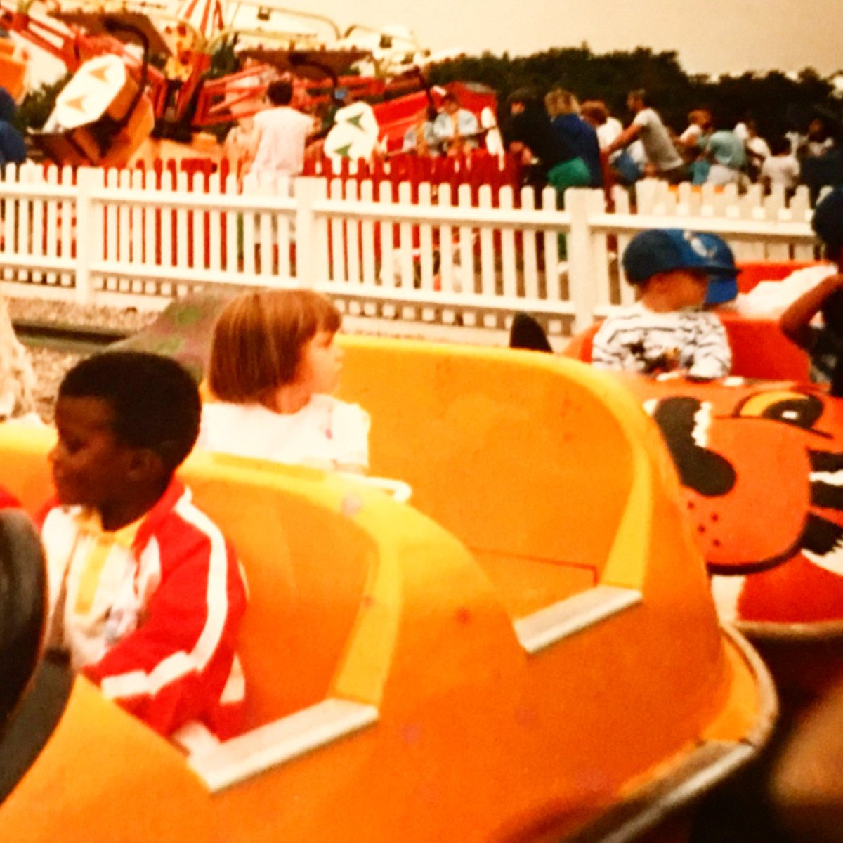 Thankful for the gift of another year under the sun ..  This was in 📍London🇬🇧 - BatterSea ( southwest London )1988. The city where I have lots of my childhood memories #happybirthdaytome🎂 #Ocotberbaby #80sbaby #london 🇬🇧boy
