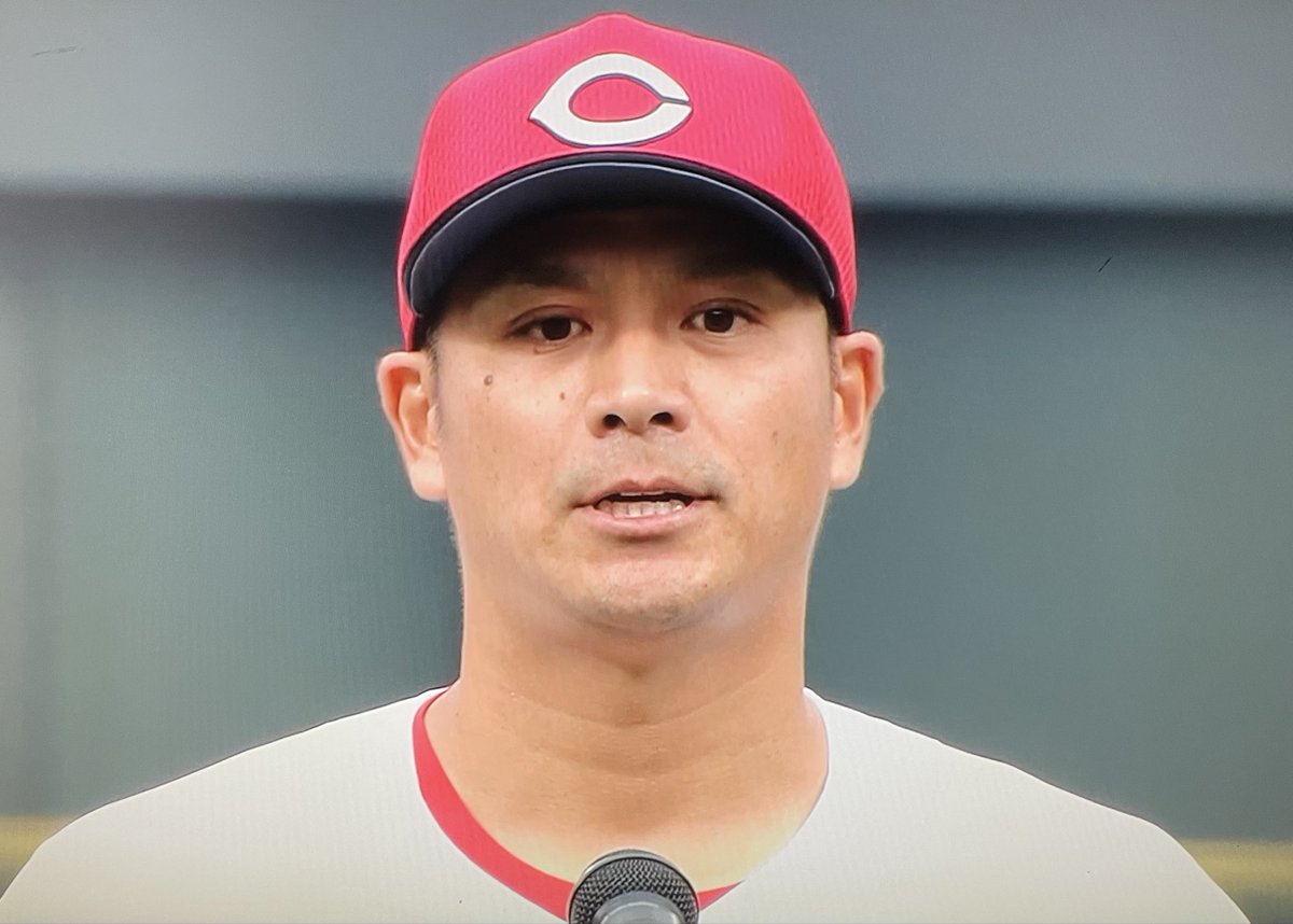 田中広輔　退団挨拶

今日の試合どうしても
勝って終わりたかった。
一軍の場は勝つ事を求められている。
カープの選手はこのスタジアムを
満員にする様な試合をやって下さい。
僕自身も野球人として
挑んでいきたいと思います。
12年間大きな声援を
本当ありがとうございました。