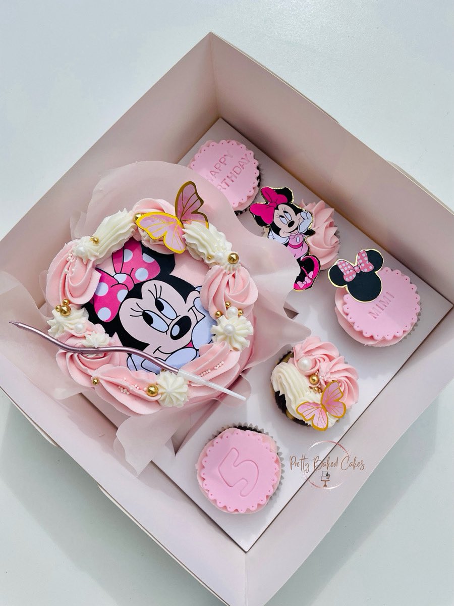 Minnie mouse cake 🌸
Mimi turns 5 💕