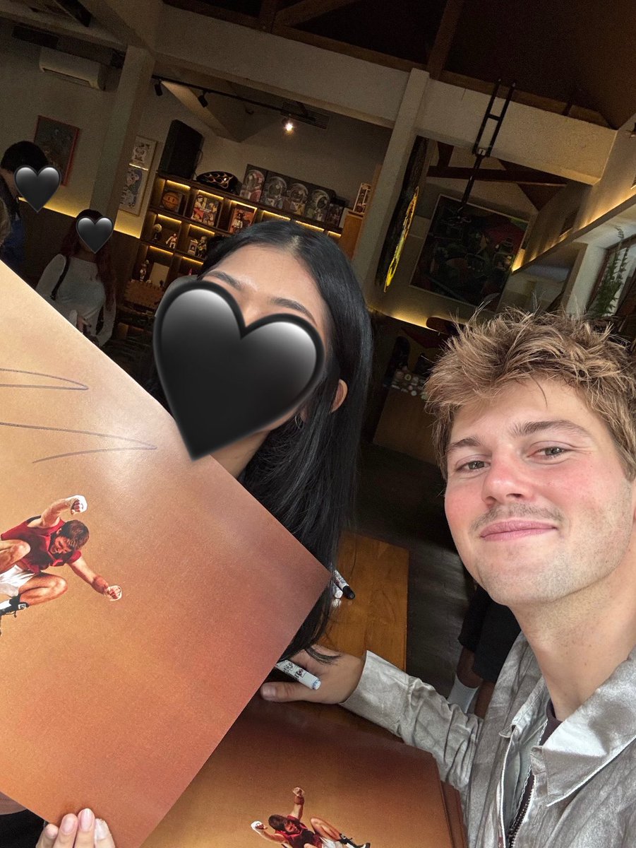 captaindksoo's tweet photo. He remembers junghwan covers!!!!! i'm asking their should hv collaboration in the future 

He said "soon maybe" and then he laugh 🤣🫳🏻 thank you so much!!!! @oneruel made my day!!!! See you next year❤️‍🔥🙉 https://t.co/UtTCScfI8t