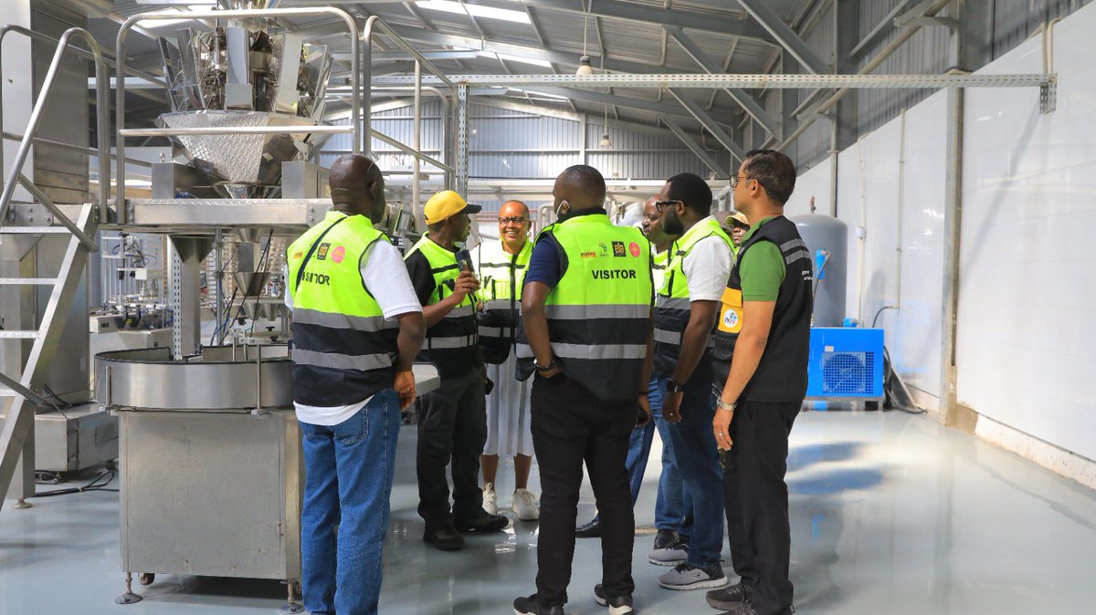 Exploring the <a href="/AfricaCoffePark/">AFRICA COFFEE PARK</a> 

#CapitalGang got an exclusive tour of the mighty Africa Coffee Park, led by Dr. <a href="/TugumeNelsonO/">Dr Tugume Nelson O</a>. 

From bean to brilliance, they saw firsthand the innovations in coffee value addition and the inspiring work driving Uganda’s coffee sector forward.