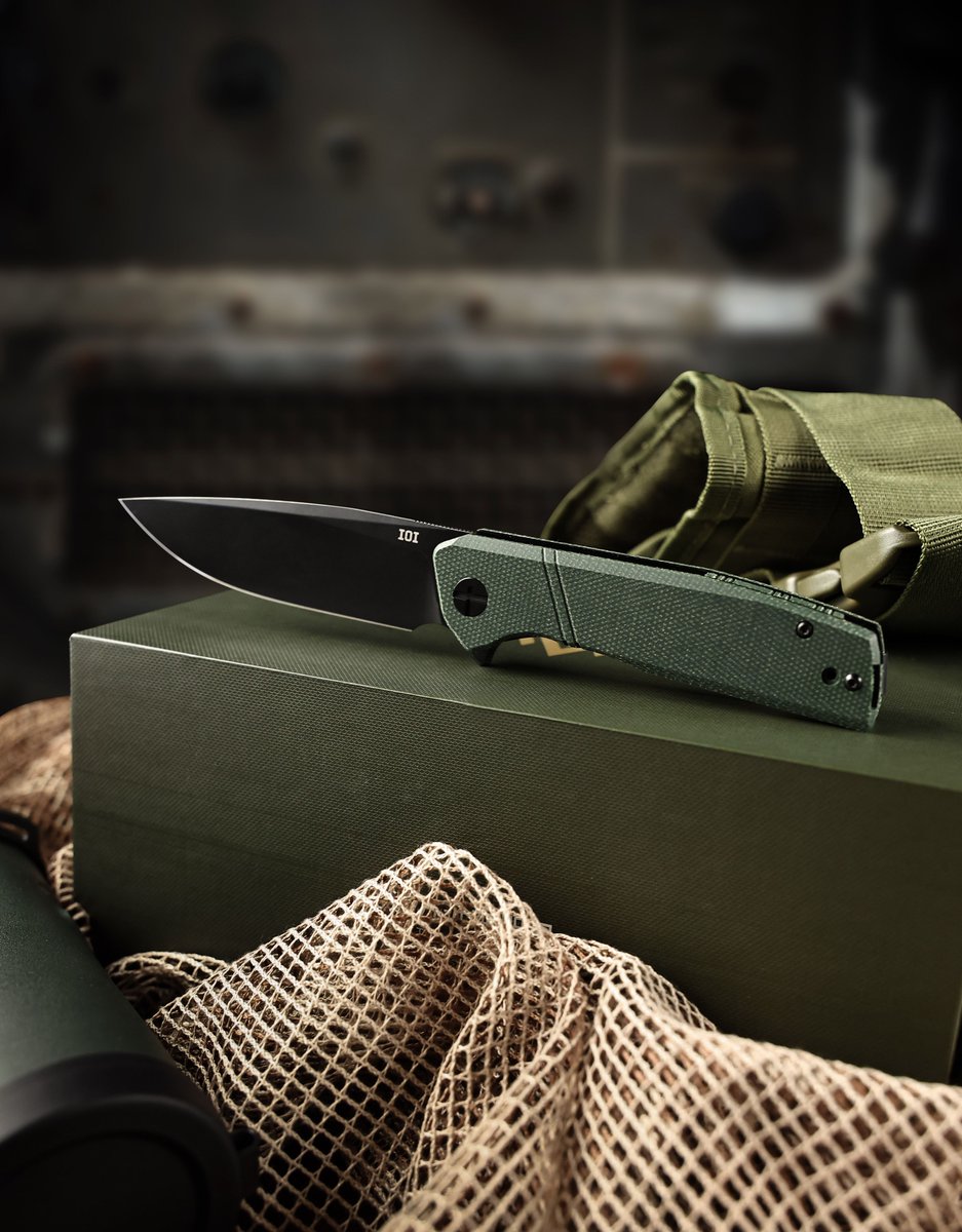 bladebroglobal's tweet photo. ⚔️ Task Force I51286 — strength meets style.
14C28N black titanium blade, green Micarta handle, effortless carry.
Ready for work, travel, and every moment in between. 
#bladebro #edccommunity #pocketknife #edcknife #foldingknife #everydaycarry #moderncarry #edcgear #outdoorlife https://t.co/oEW9k33poJ