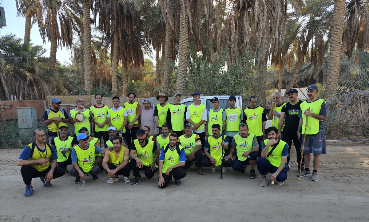 نظم #نادي_واحة_هجر للمشي والجري فجر اليوم السبت ٤ أكتوبر ٢٠٢٥م سبتيته المعتادة وبدأ بالتمارين الرياضية والمشي بين حقول النخيل وعيون المياه حيث موسم صرام التمر، وفي الختام حط بهم الرحال في مزرعة السيد عبدالوهاب الحسن بالقرين لتناول وجبة الإفطار الجماعي تخلله رياضة السباحة.