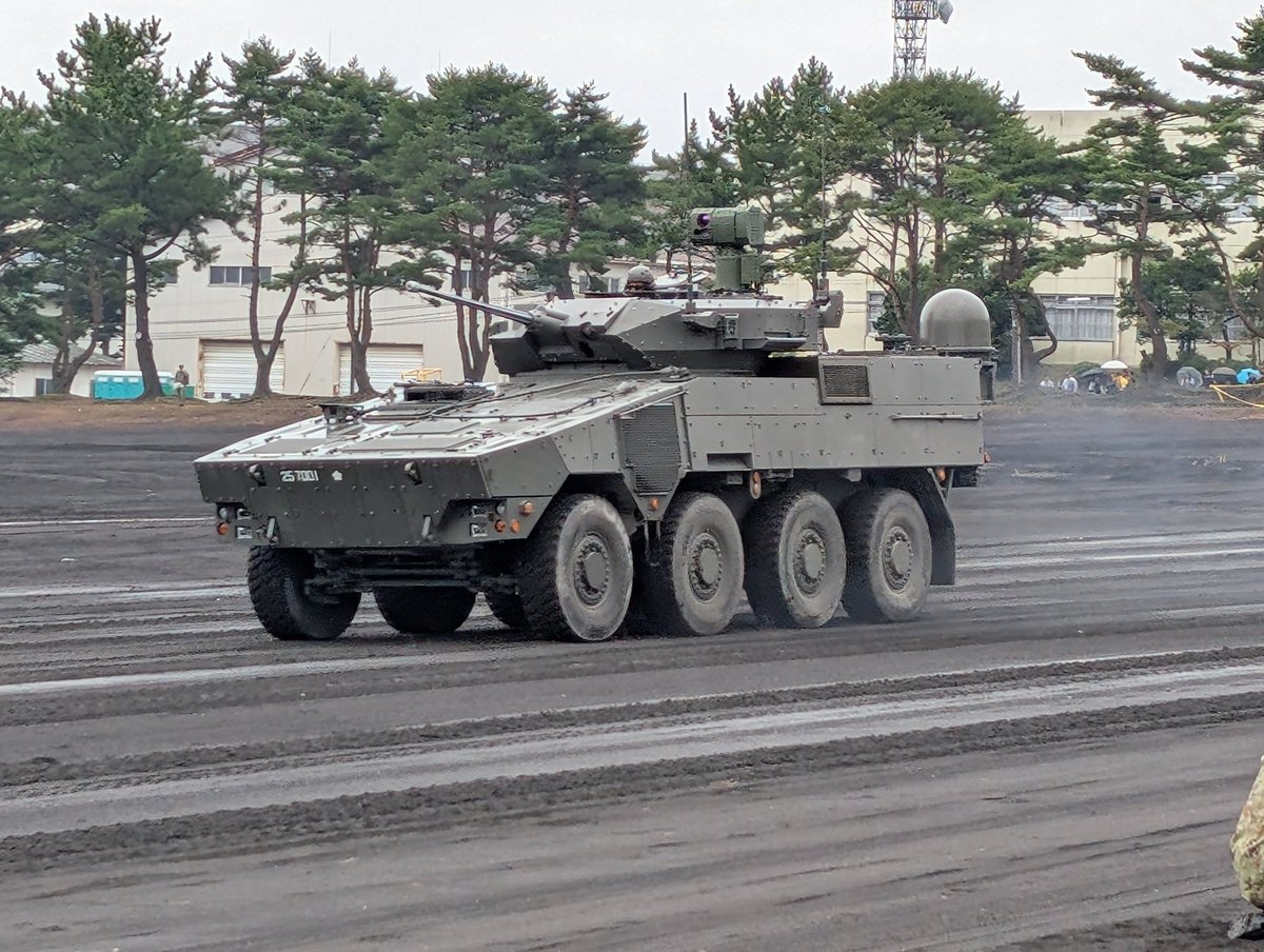 zaku2010's tweet photo. チハ「総合予行、25式偵察警戒車先輩∠(｀・ω・´)。」#富士学校開設71周年記念行事 https://t.co/xLM9MzTutz