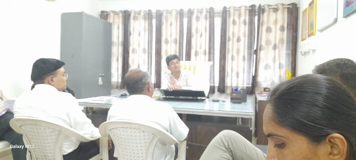 CDPOBECHRAJI's tweet photo. આજ રોજ બેચરાજી ��ાલુકા પંચાયત માં સંકલન મીટીંગ યોજાઇ હતી તેમાં પોષણ સંગમ જાગૃતિ દિવસ ની  ચર્ચા કરવામાં આવી.Mehsana
#ICDS_Mehsana 
@WCDGujarat  
@POICDSMehsana https://t.co/KveYf5cG5T