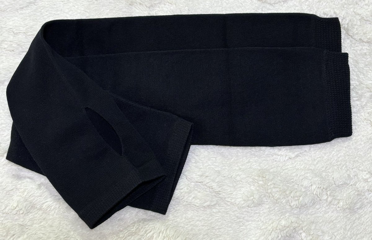 room_sakusaku's tweet image. #PR
肌が弱いので、オーガニックコットン素材のアームカバーを選びました。
着け心地が良く指穴がピッタリフィットする感じが気に入ってます。

a.r10.to/hewxht