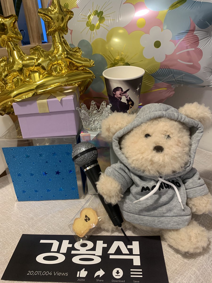 wangseokmog's tweet photo. 생일카페 와줘서 고마워요💓

#스윗치 #SWEETCH #SWC 
#왕석 #wangseok #강왕석 https://t.co/RE0jU1yg0o