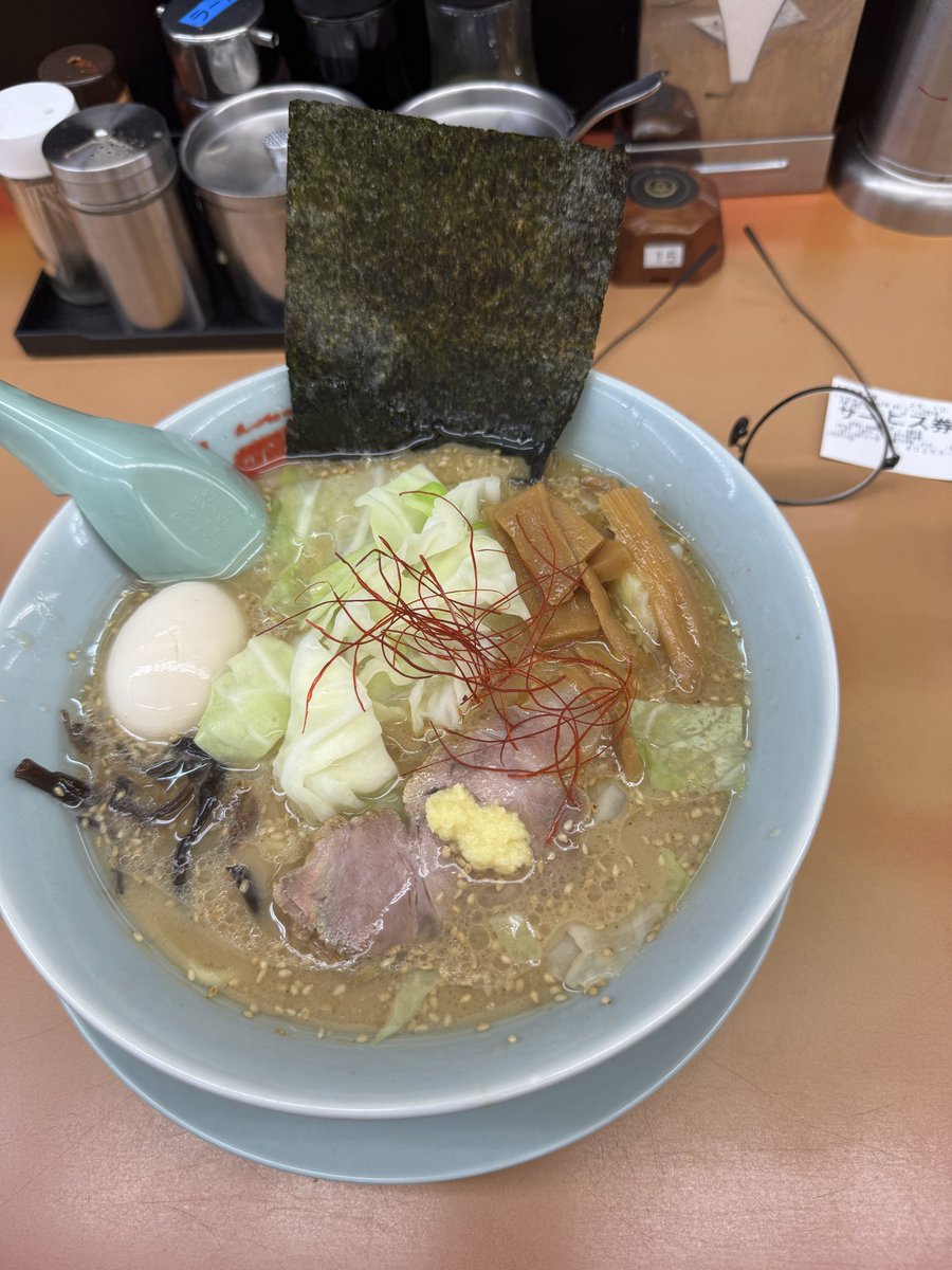 スマホのカメラロールなんてどうせラーメンばっかでしょ🫶