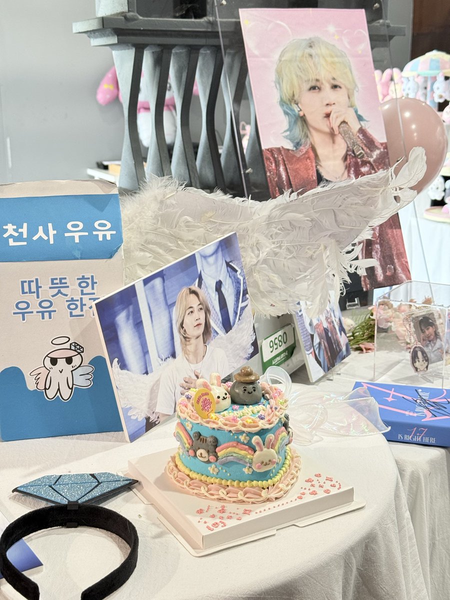 newoozi_7's tweet photo. 🐰🤍

#윤정한1004DAY
#1004정한드림데이
#Happy_JEONGHAN_Day
#JEONGHAN #정한
#SEVENTEEN #세븐틴 https://t.co/J1shKX2L0D