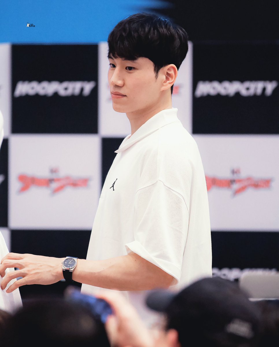 Kickit59's tweet image. 쩝 얼마만의 로그인이지
밀린사진...나머지는 티스토리에

훕시티x소닉붐 팬미팅

#문성곤 #KT소닉붐