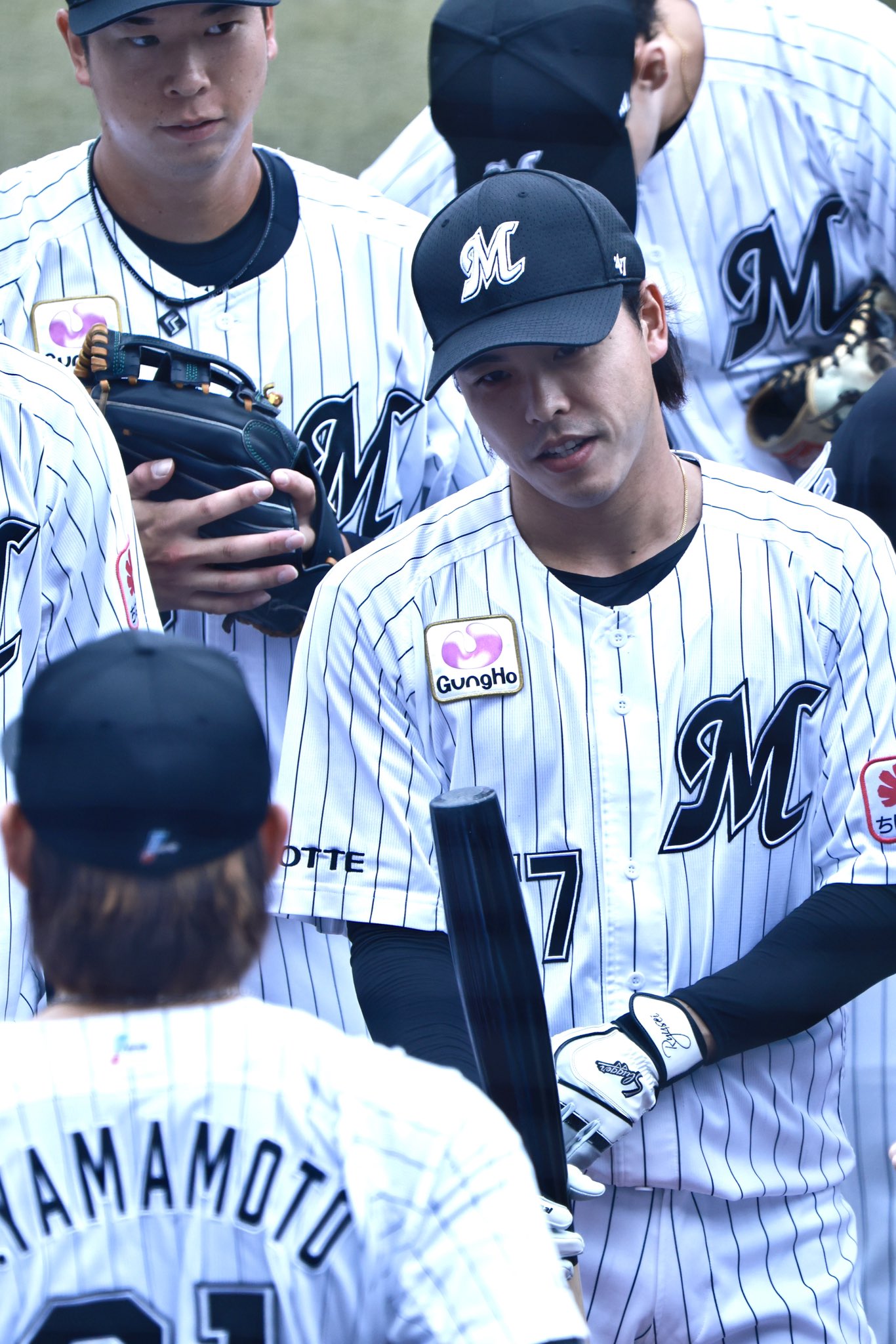 小川龍成選手　実使用ヘルメット featured_image.jpg