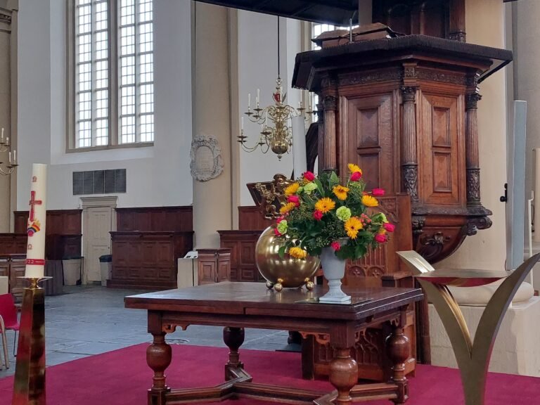 Kom naar de Westerkerk voor de kerkdienst op 5 oktober!

Voorganger in de dienst is ds. Gerhard Scholte, en organist David Strijbis speelt de mooiste muziek. 

De dienst begint om 10.30 uur en is ook te volgen via youtube en kerkdienstgemist:
westerkerk.nl