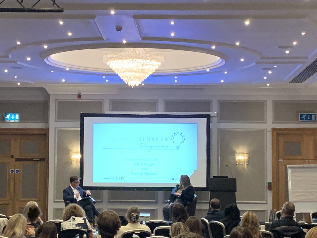 Kicking off the ELP launch conference we have <a href="/clivewright1969/">Clive Wright</a> and ELP alumni Louisa from <a href="/BHallAcademy/">BristnallHallAcademy</a> in conversation discussing the importance of ELP and the impact it has in their schools. Thank you both!
#ELPyear6launch
