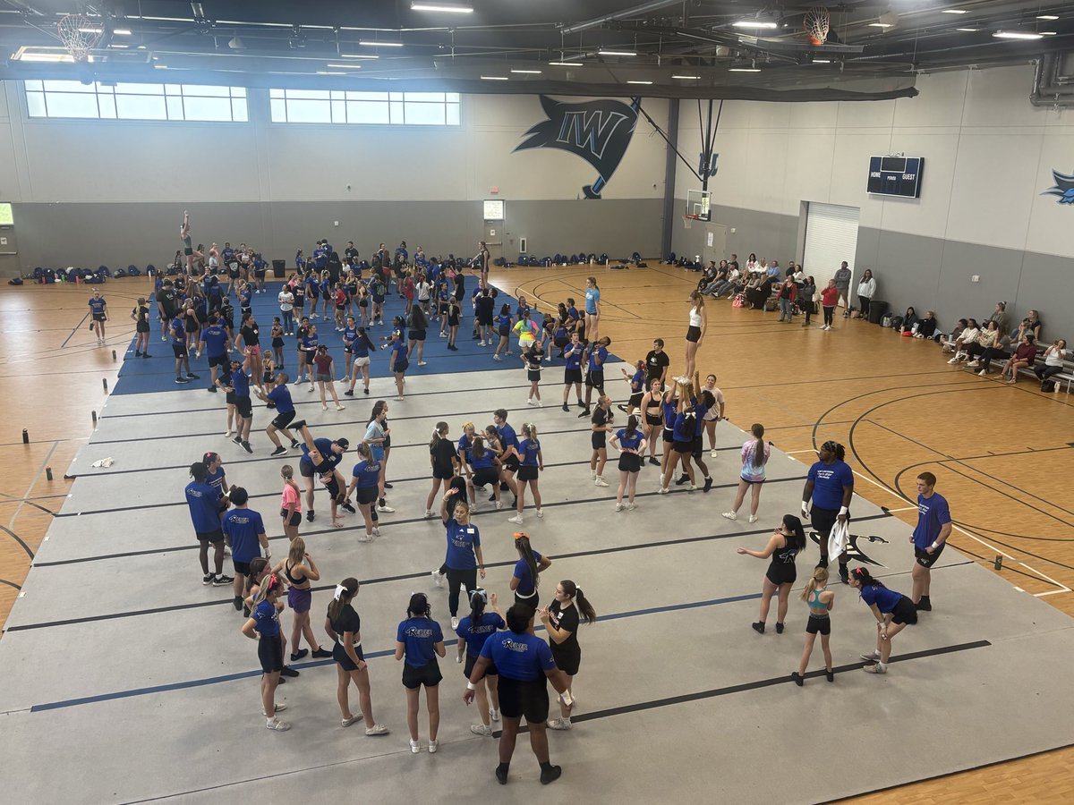 Reiver Cheerleading tweet media