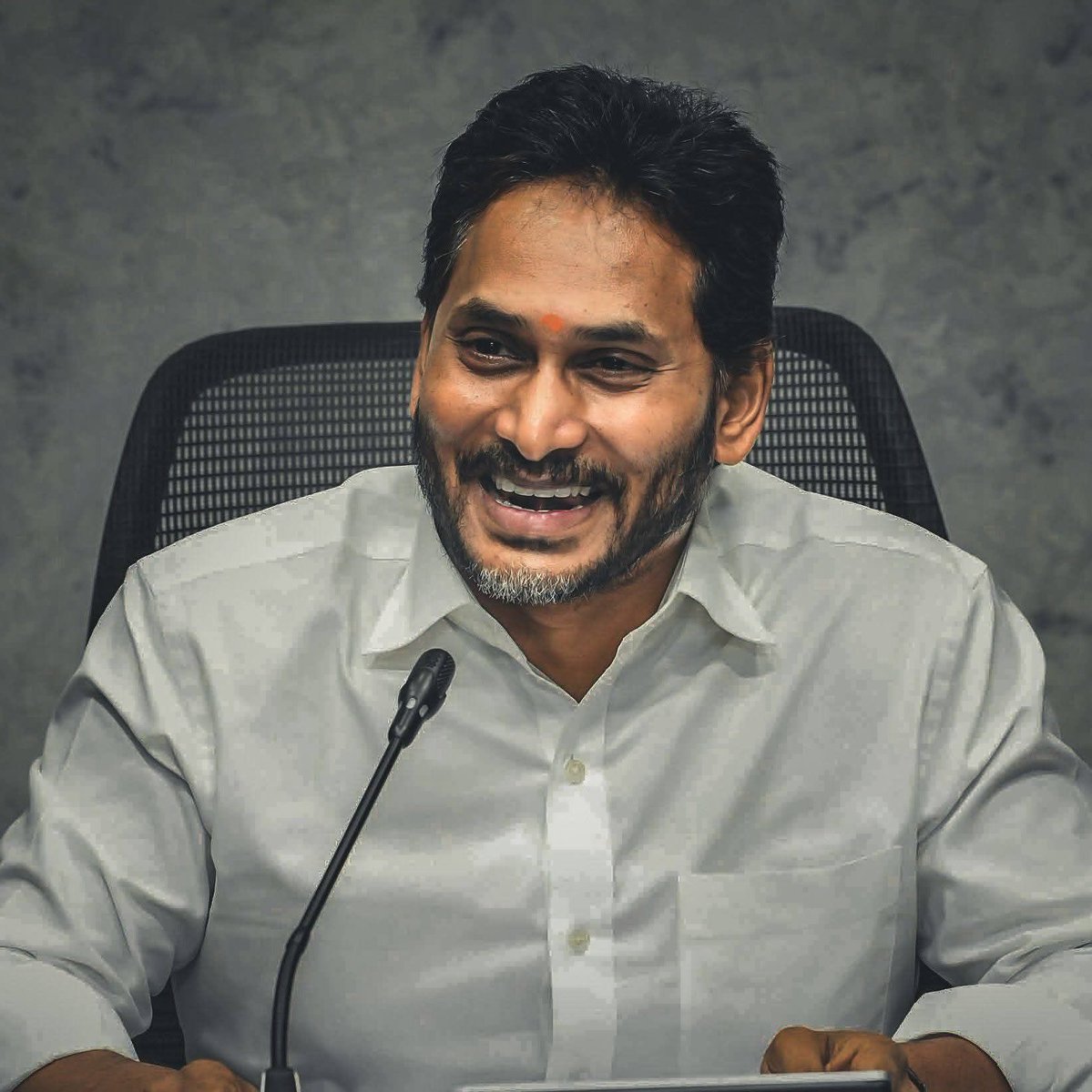 ysj_45's tweet image. Medical colleges 🙏

Cinema ticket prices 🙏

Lulu mall 🙏

He was never wrong 

#YSJaganTimes