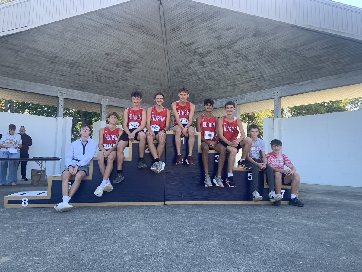 Huron XC is on fire! The boys place 2nd behind Sage Edgerly-Bork’s 1st place finish. Girls go BACK TO BACK TO BACK TO BACK! 4 years, 4 SBC Championships - behind a PERFECT SCORE OF 15! What a time to be a Tiger!

#TigerPride