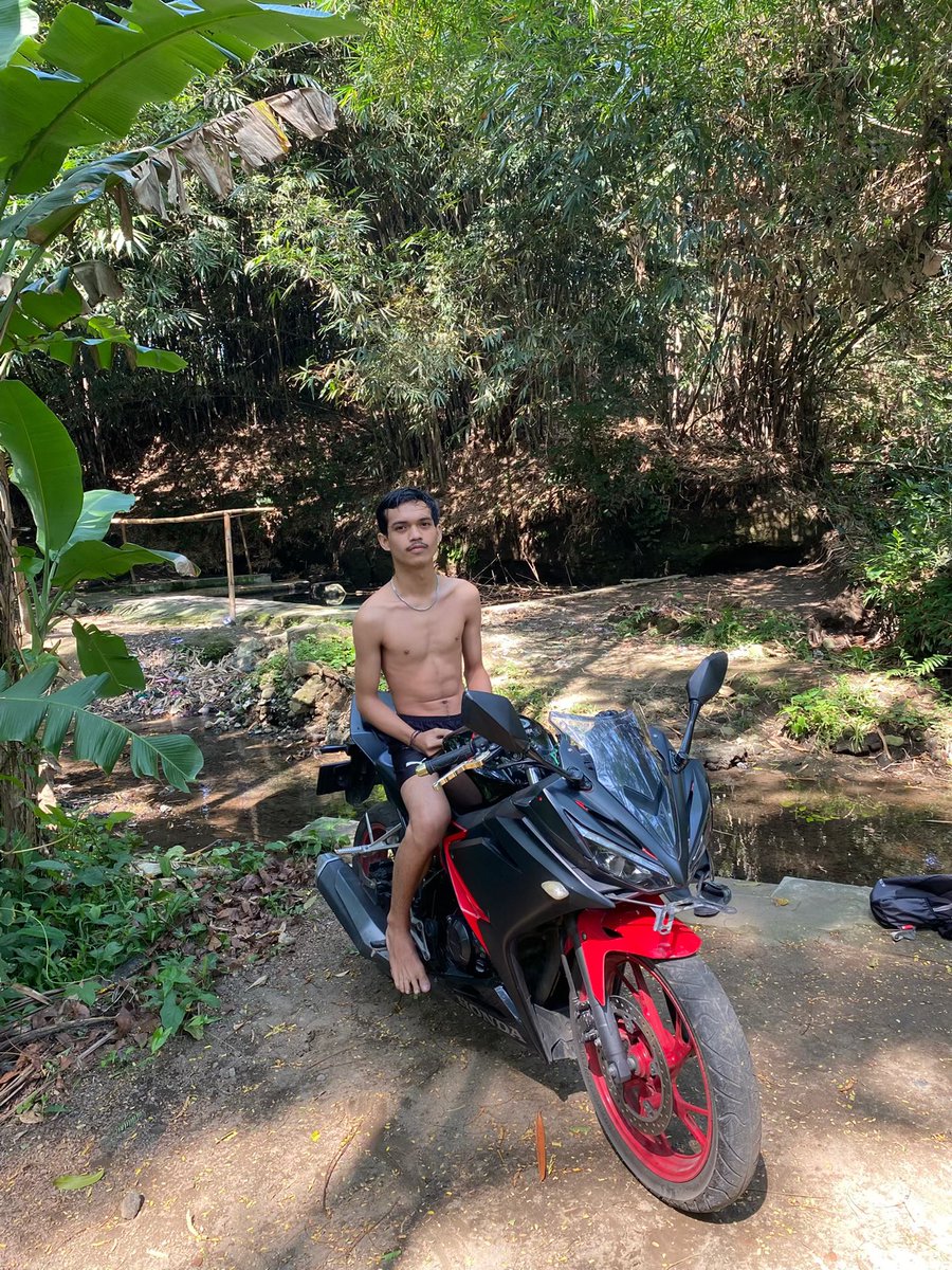 lion_crzy's tweet photo. 😖😖😖
#blitar #beranda #alam #curug https://t.co/vTWO8uNKXz