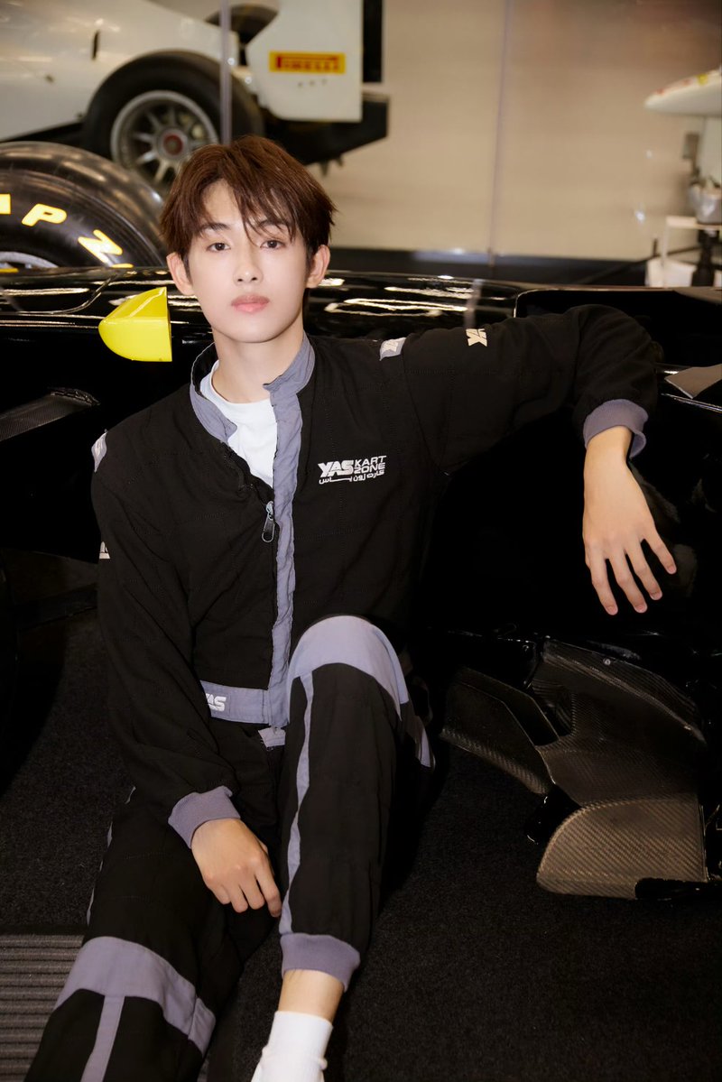 chengxwinwin's tweet image. 2025-10-11 #winwin #윈윈 #วินวิน #nct #WayV 
Winwin Studio - Weibo update

Link : weibo.com/7717408547/522…