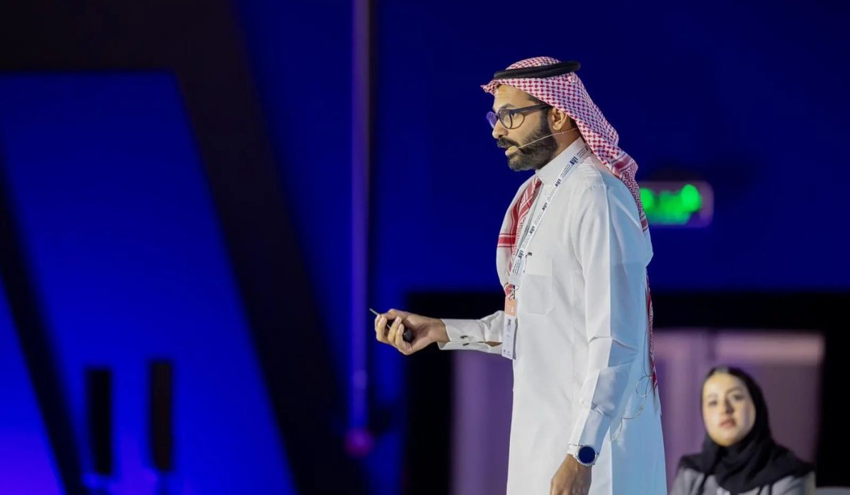 AnnaharNews2022's tweet image. معرض &quot;الرياض تقرأ&quot; يناقش انتقال القراءة من الورق إلى الشاشة 
@LPTC_MOC
@MOCSaudi
@RyBookFair
#صحيفة_النهار_السعودية
annahar-news.com/news/single/27…
