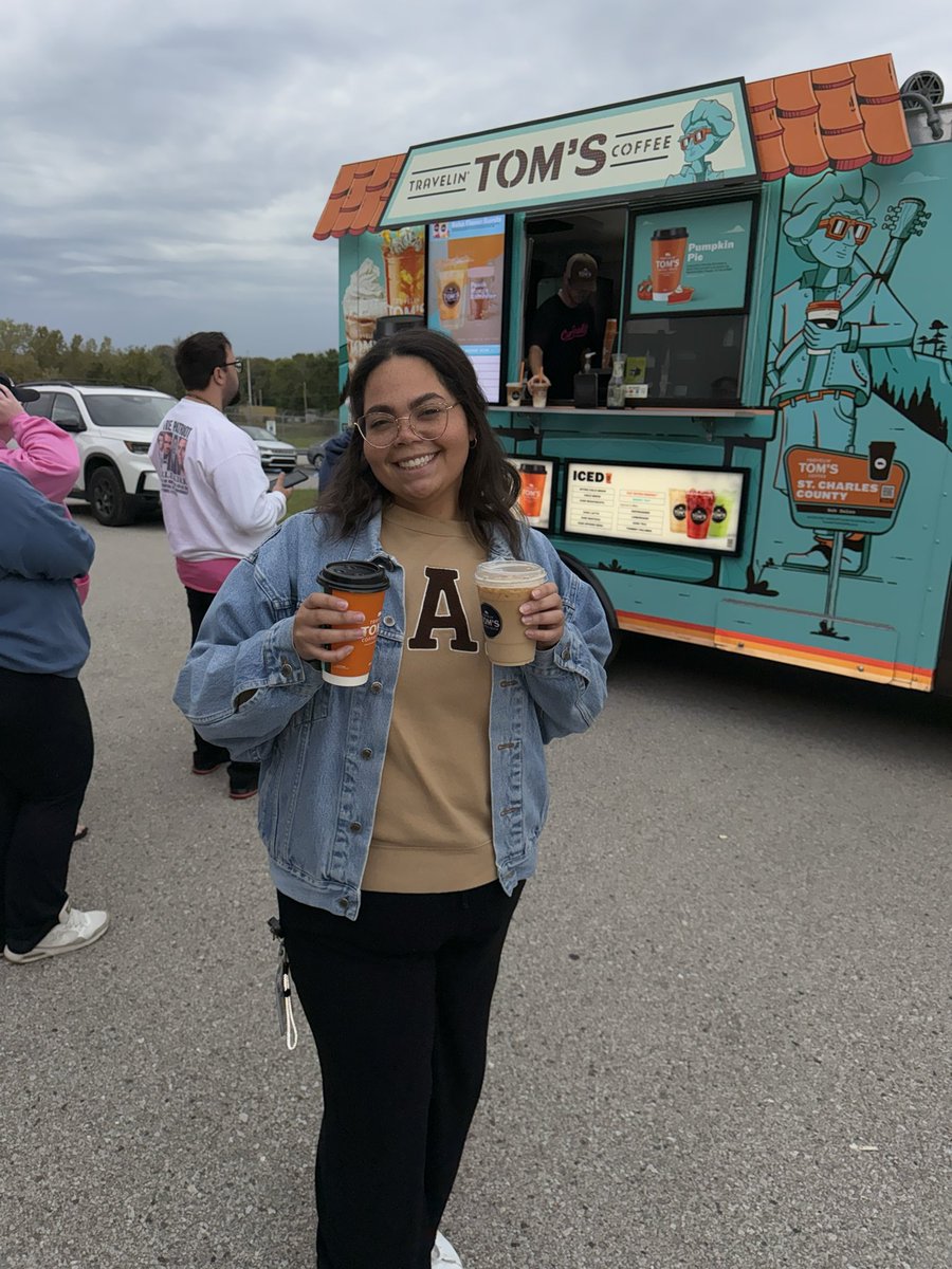 CarShield's tweet image. Big thanks to Travelin’ Toms Coffee Truck for rolling up to our main office and keeping our CarShield crew fueled with delicious drinks and smiles all around. ☕️🫶🏻

#CarShield #TravelinTomsCoffee #TeamPerks #CoffeeLovers #WorkFam #EmployeeAppreciation #GoodVibesOnly…