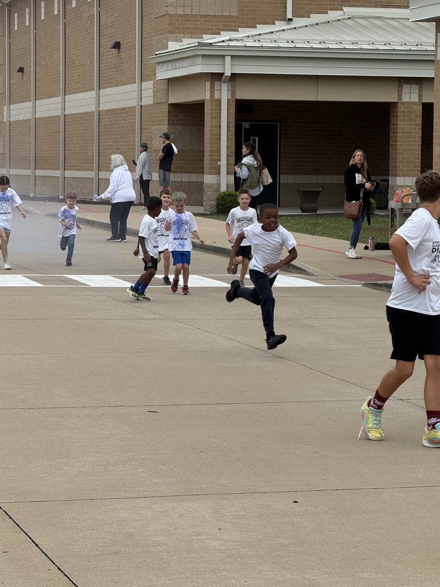 SCEAbramczykAP's tweet image. Thank you to everyone who came out to participate in the Dragon Dash Color Run this morning! We have currently raised $14,499 towards our $20,000 goal. Pledging will remain open for 7 more days. #SCESoars