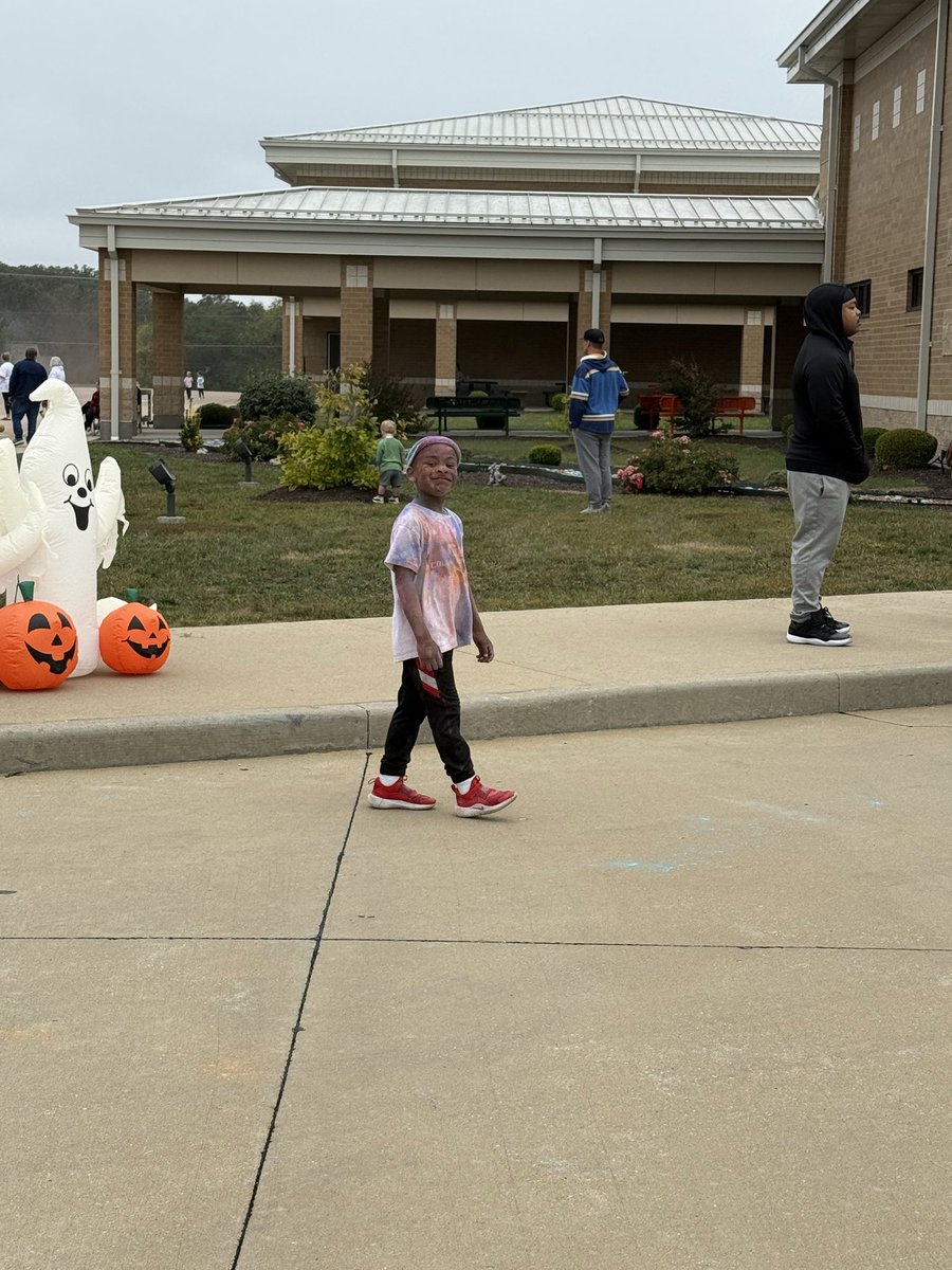 SCEAbramczykAP's tweet image. Thank you to everyone who came out to participate in the Dragon Dash Color Run this morning! We have currently raised $14,499 towards our $20,000 goal. Pledging will remain open for 7 more days. #SCESoars