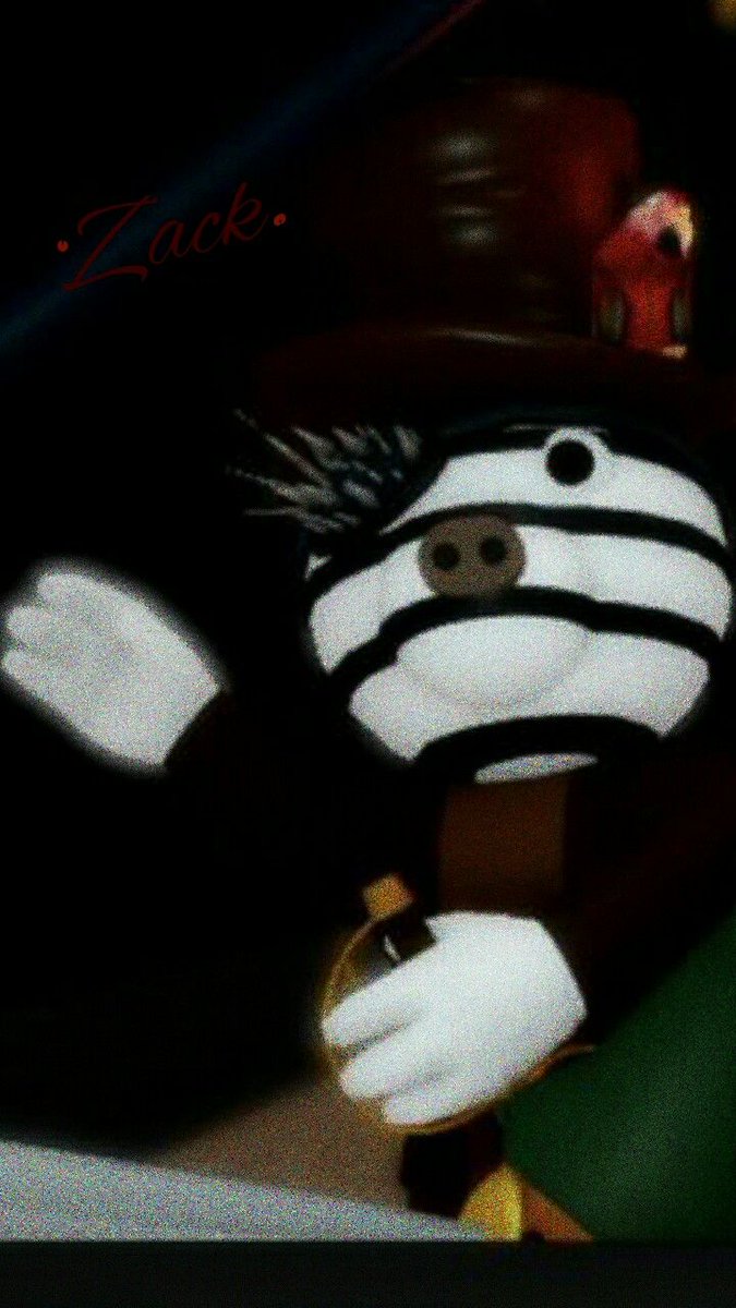 esteilun's tweet photo. @DaRealMiniToon We're not going to give up!

Zack from Piggy APRP made by Tenuosflea https://t.co/GRvRbYVeYI