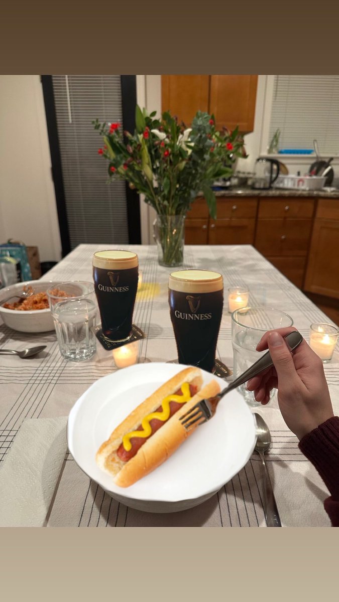 cinntithe's tweet image. And this is what it would look like if they paired that meal with Guinness instead of red wine