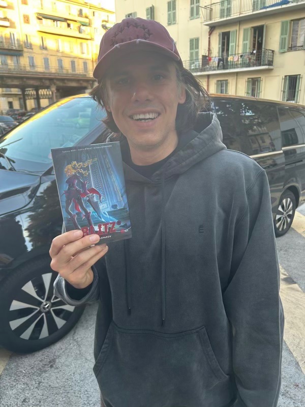CedricBiscay's tweet image. En avant première le tome 11 de @BlitzManga pour le samouraï @Orel_san ! #BlitzManga #Blitz #Manga #Monaco