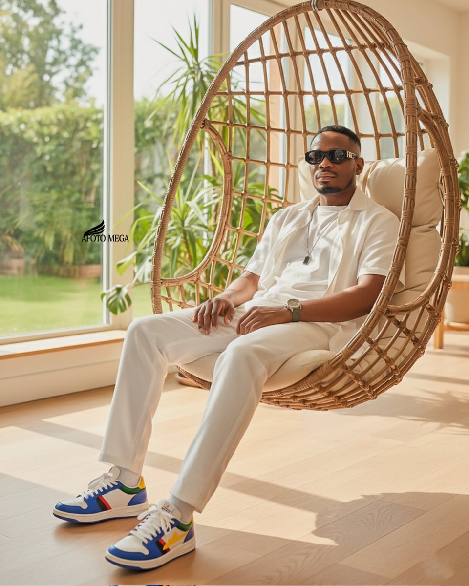 🐐🦅
#FashionMusicBook #FashionForward #Fame #Superstar