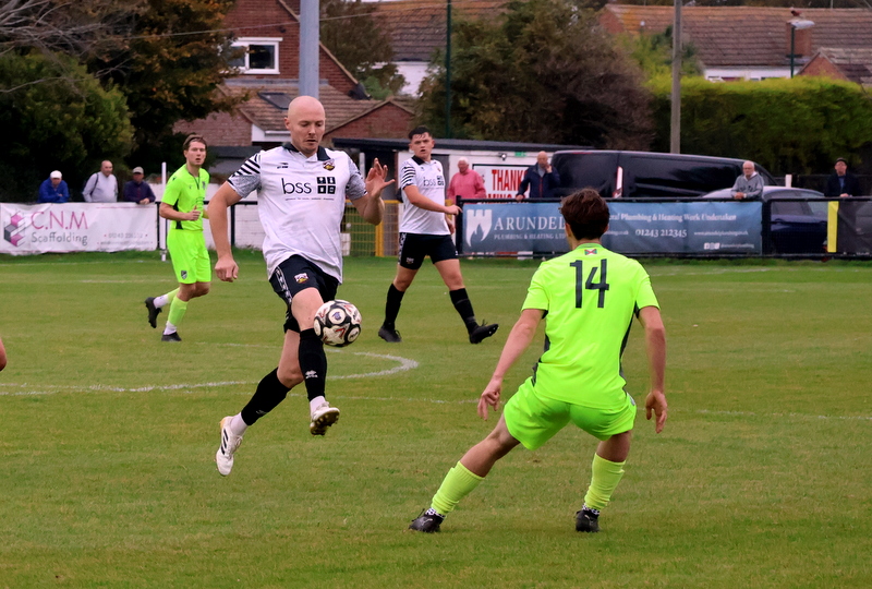 Pagham v Bexhill Utd Action 1