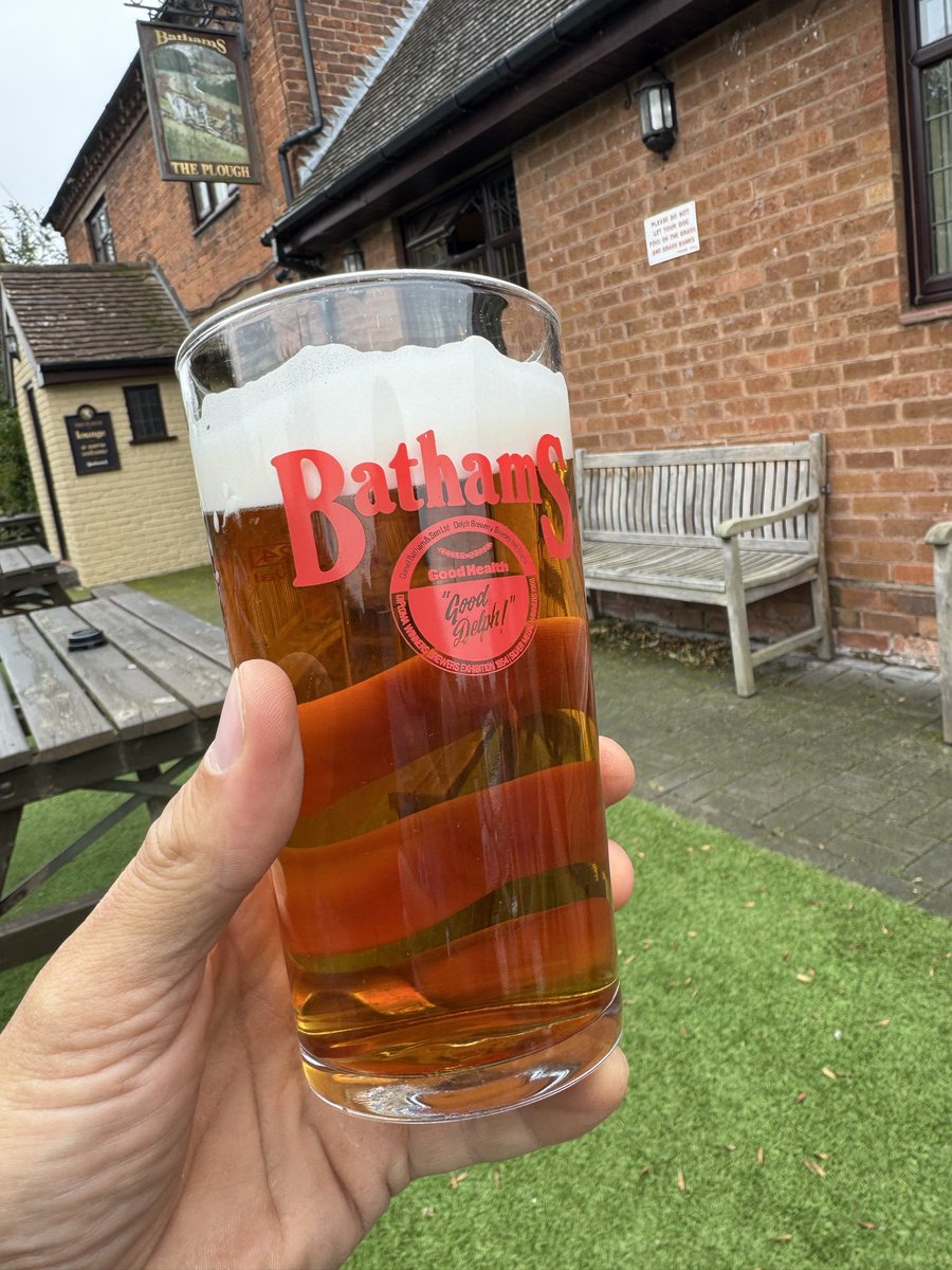 Crystal clear 🍬. Another superb pint <a href="/thebathams/">The Bathams</a>