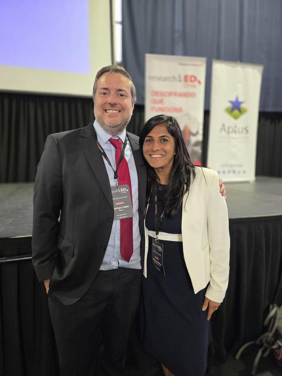 With <a href="/rolopezd/">Rodrigo Lopez</a>, the guy who has created this researchED Chile magic with his incredible team!

<a href="/Aptus_org/">Aptus</a> <a href="/Matias_RojasT/">Matías Rojas Torres</a> <a href="/researchED1/">researchED</a> <a href="/researchEDCan/">researchED Canada</a>