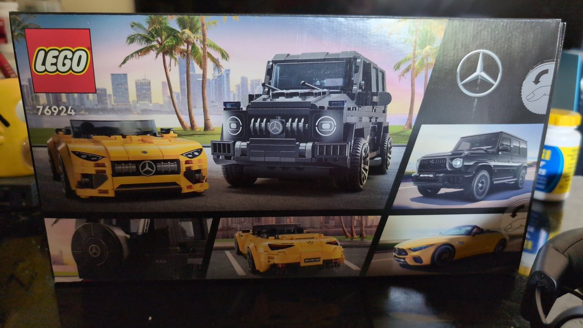 bezie23's tweet photo. Got some new models for my small collection https://t.co/yMkLpOreV0