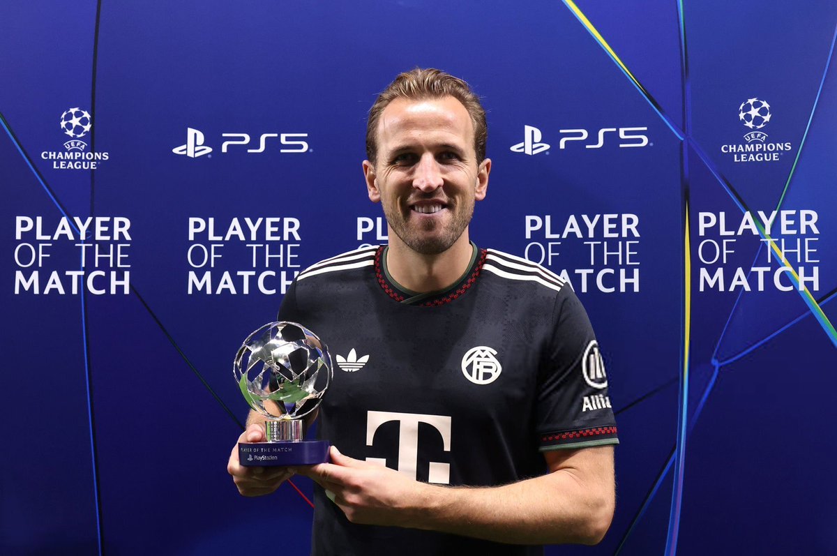 _BeFootball's tweet photo. 🚨 𝗟𝗘 𝗗𝗘́𝗕𝗨𝗧 𝗗𝗘 𝗦𝗔𝗜𝗦𝗢𝗡 𝗗𝗘 𝗖𝗘𝗦 𝟯 𝗝𝗢𝗨𝗘𝗨𝗥𝗦 𝗘𝗦𝗧 𝗝𝗨𝗦𝗧𝗘 𝗟𝗨-𝗡𝗔𝗜-𝗥𝗘 🥵🥵

🇳🇴 Haaland : 𝟭𝟮 𝗺𝗮𝘁𝗰𝗵𝘀 🏟️ 𝟮𝟭 𝗯𝘂𝘁𝘀 ⚽️ 𝟯 𝗮𝘀𝘀𝗶𝘀𝘁𝘀 🎯

🇫🇷 Mbappé : 𝟭𝟯 𝗺𝗮𝘁𝗰𝗵𝘀 🏟️ 𝟭𝟳 𝗯𝘂𝘁𝘀 ⚽️ 𝟰 𝗮𝘀𝘀𝗶𝘀𝘁𝘀 🎯

🏴󠁧󠁢󠁥󠁮󠁧󠁿 Kane : 𝟭𝟬 𝗺𝗮𝘁𝗰𝗵𝘀 🏟️ 𝟭𝟴 𝗯𝘂𝘁𝘀 ⚽️ 𝟯 𝗮𝘀𝘀𝗶𝘀𝘁𝘀 🎯

Nous ne sommes même pas mi-octobre 😭😭😭