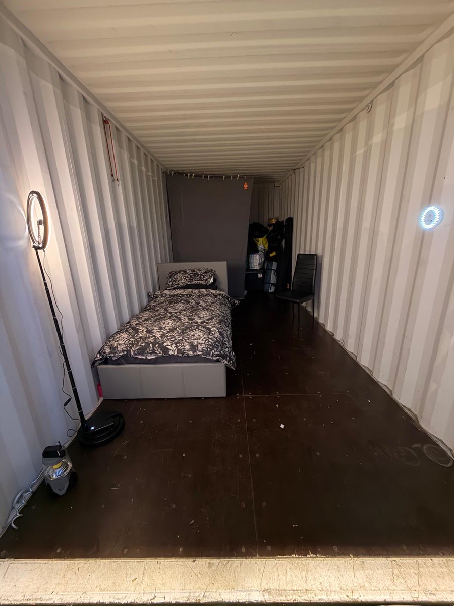 The lock up is nearly ready for all you little sub sluts 😈😈