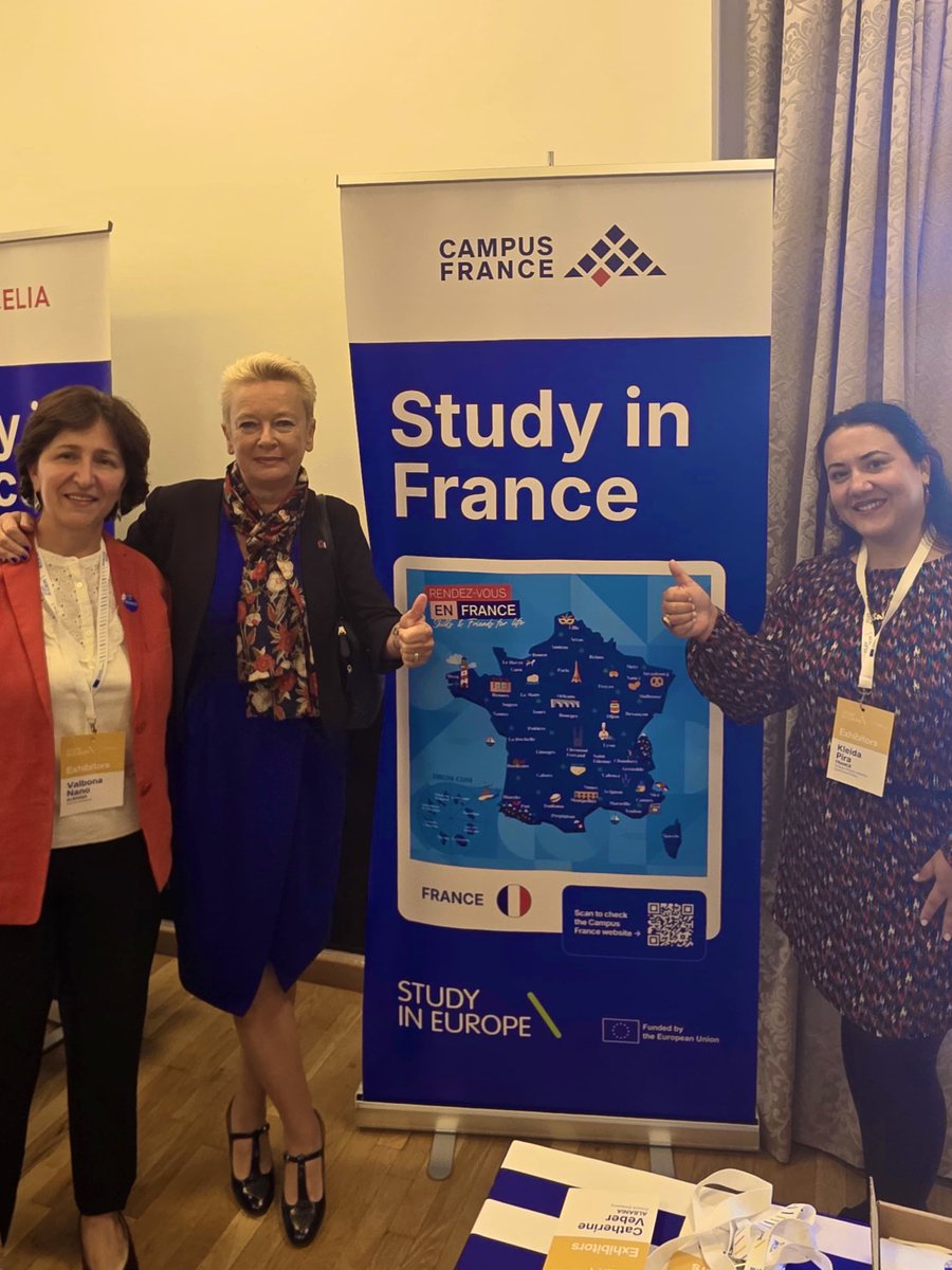 CatherineSuard's tweet photo. Plaisir d’accueillir au Salon #StudyInEurope financé par 🇪🇺 et organisé par @CampusFrance 🇫🇷 à #Tirana 🇦🇱 des établissements #EnseignementSupérieur 🇫🇷 et des élèves 🇦🇱 des #SectionsBilinguesFrancophones #LabelFrancEducation 
🙏@France_Albanie @KubFranceTirana https://t.co/sYPrP2W7Qy