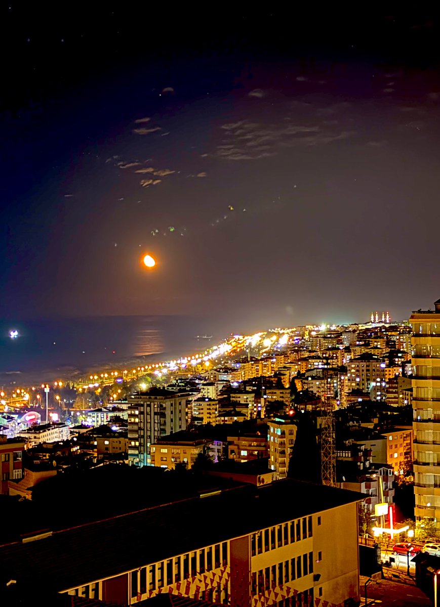 aysegulylmz61's tweet image. TRABZON ‘dan iyi geceler 🌙 

#iyigeceler