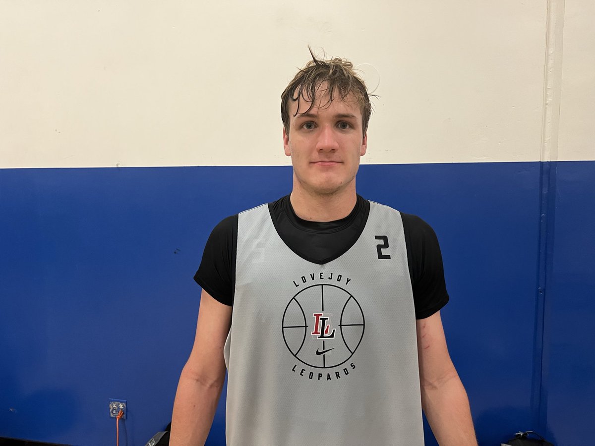 PaulMDaRealTalk's tweet photo. @duncanvillefh @TexasHoopsGASO @Jw5ive I’M HERE NOW!!! Live n Direct from @duncanvillefh, it’s @TexasHoopsGASO HS FALL TOUR:

LEOPARDS are no slouch.. 6’5 G MADDOX JOHNSON can play! Outstanding shooter; very crafty getting to his spots: finishes in transition very well; rebounds , good defender
#DaREALtalkNation https://t.co/6glyEwd8nP