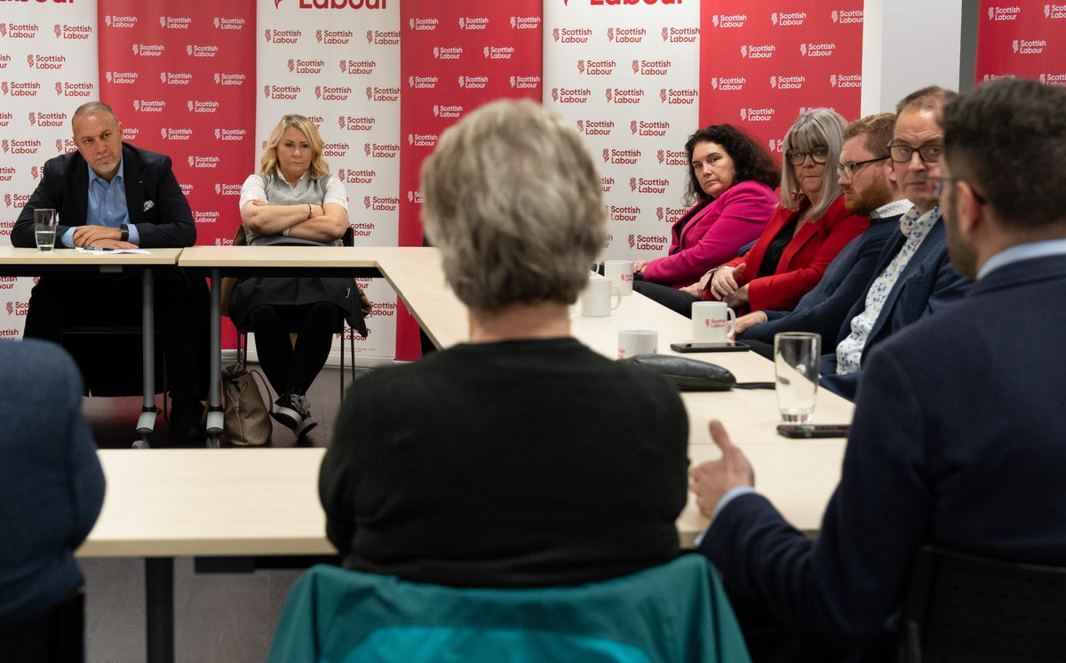 ScottishLabour's tweet image. Scottish Labour MPs, MSPs and candidates met today with the Palestinian Ambassador @hzomlot .
We welcome the ceasefire in Gaza, the end of bloodshed and the planned release of hostages.
It must last — backed by urgent aid, a real path to peace and an end to occupation.