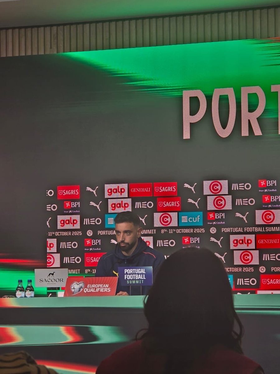 ManUtdInPidgin's tweet image. 🚨🗣️ Bruno Fernandes on whether the World Cup na why e reject Saudi move:

“I no reject Saudi because of World Cup — that one no even cross my mind. I just wan stay for the club, and the club too wan make I stay. Na just that simple.”

[@ismaeelmahmoudd] #MUFC