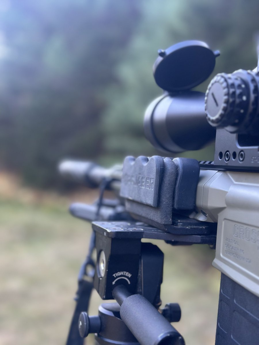 DRFTraining's tweet image. Bear season is winding down…time to start thinkin about chasing some deer #blackdirtdiaries #deerhunting #sigsauerhunting #sightmark #308 @kopfjager_industries @sightmark Presidio