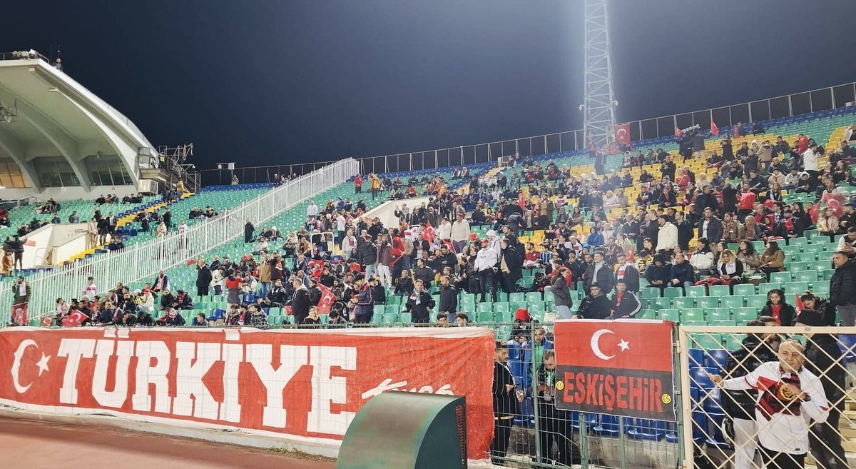 Eskişehirspor arması Bulgaristanda!