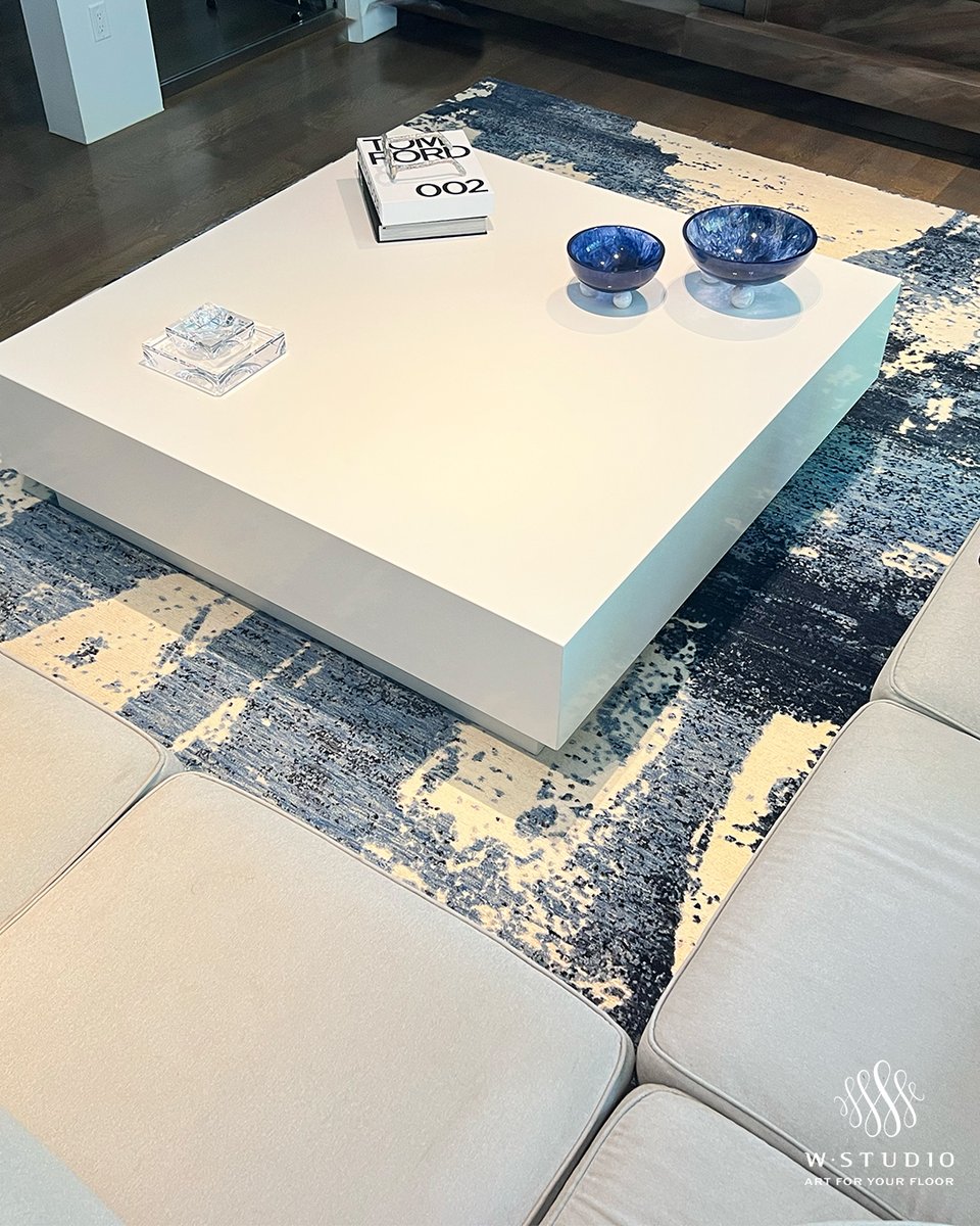 wstudiocarpets's tweet photo. We transformed this family room by replacing our client’s old carpet with this stunning new design. It took 4 of our brave associates to move the 500lb table — but the result? Totally worth it. #WStudio #ArtForYourFloor #interdesign https://t.co/KQqX5rdjI0